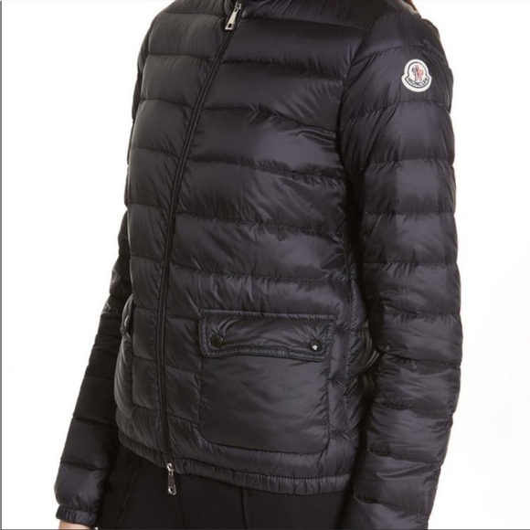 Moncler puffer jacket - Picture 2 of 8